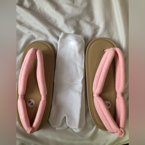 Nezuko Kimono Slippers Size 8-9 - Picture 1 of 5